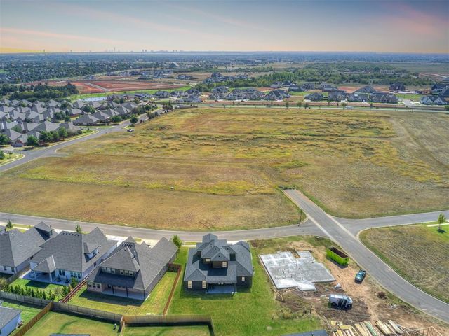 6305 NW 153rd Street, Edmond, OK 73013