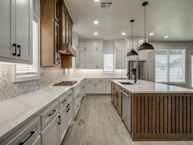 6305 NW 153rd Street, Edmond, OK 73013