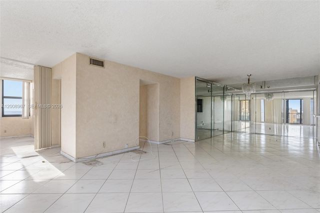 2401 S Ocean Dr 1907, Hollywood, FL 33019