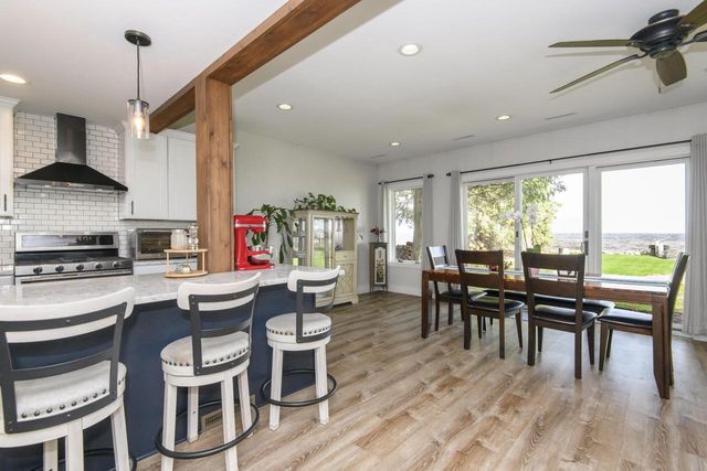 N7254 Winnebago DRIVE, Fond Du Lac, WI 54935