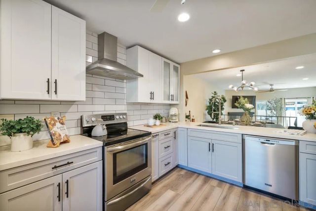 3121 Evening Way B, La Jolla, CA 92037