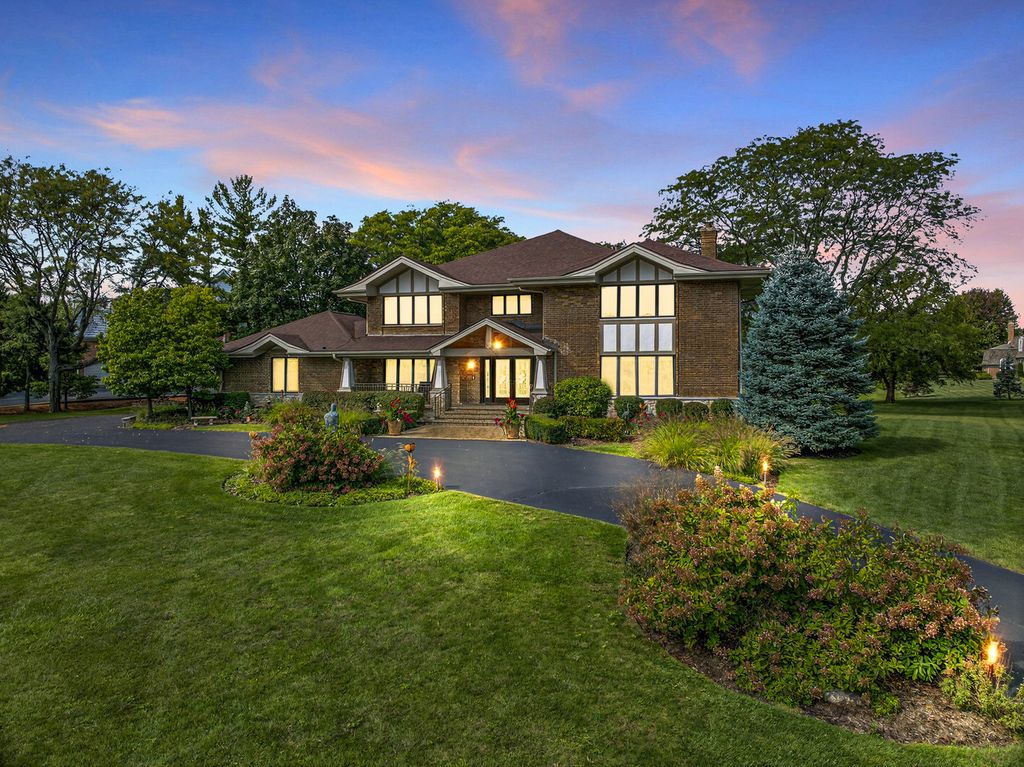 1886 Clover Drive, Inverness, IL 60067