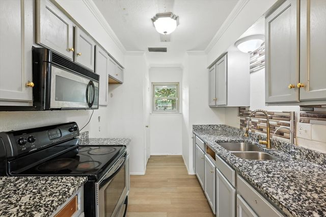 3528 Silverhill Drive, Dallas, TX 75241