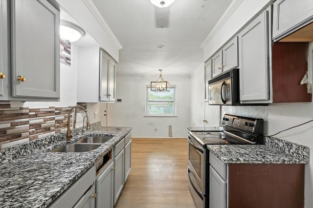 3528 Silverhill Drive, Dallas, TX 75241