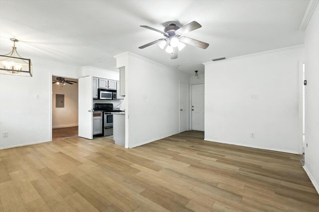 3528 Silverhill Drive, Dallas, TX 75241