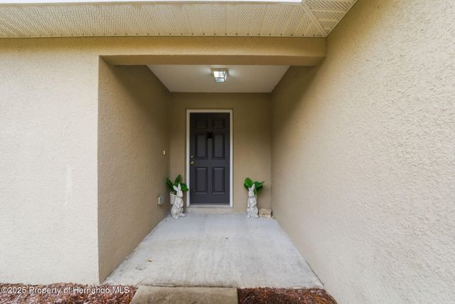 15297 Myland Road, Weeki Wachee, FL 34614