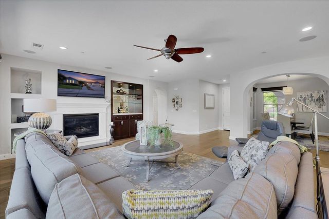 12445 Kibbie Lake Way, Rancho Cordova, CA 95742