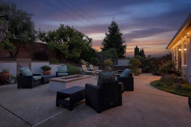 12445 Kibbie Lake Way, Rancho Cordova, CA 95742