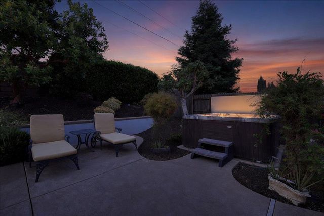 12445 Kibbie Lake Way, Rancho Cordova, CA 95742