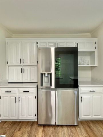 102 Buckingham Court, Easley, SC 29640