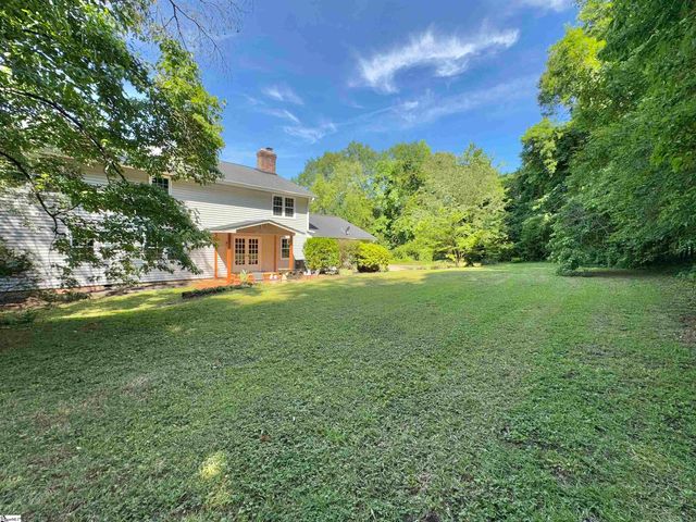 102 Buckingham Court, Easley, SC 29640