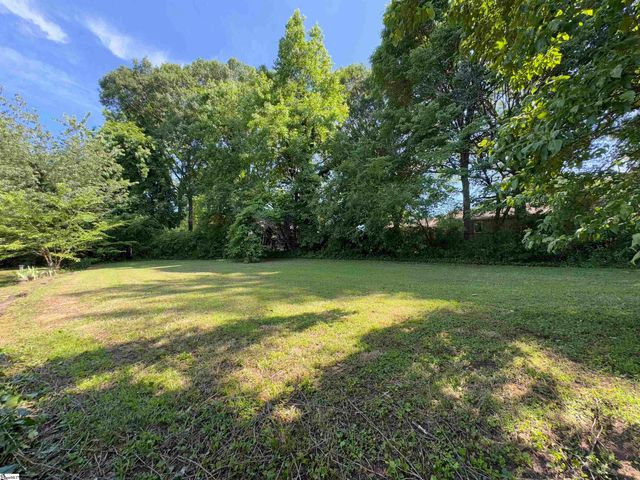 102 Buckingham Court, Easley, SC 29640