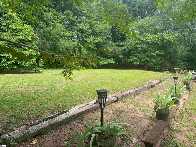 102 Buckingham Court, Easley, SC 29640