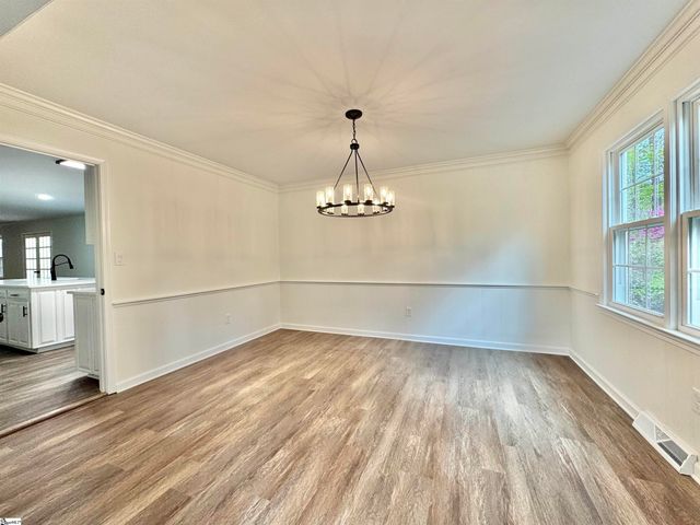 102 Buckingham Court, Easley, SC 29640