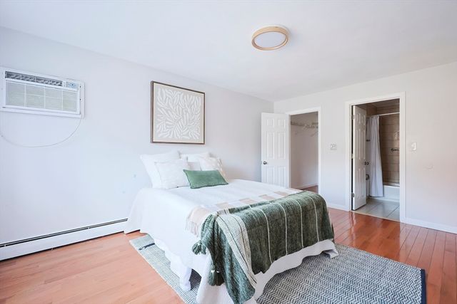 32 Whites E212, Watertown, MA 02472