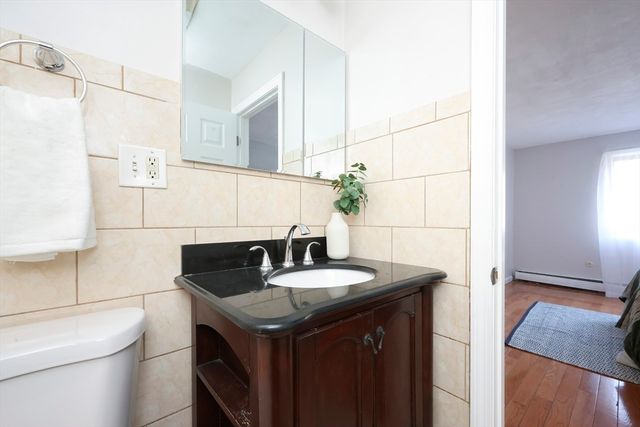 32 Whites E212, Watertown, MA 02472
