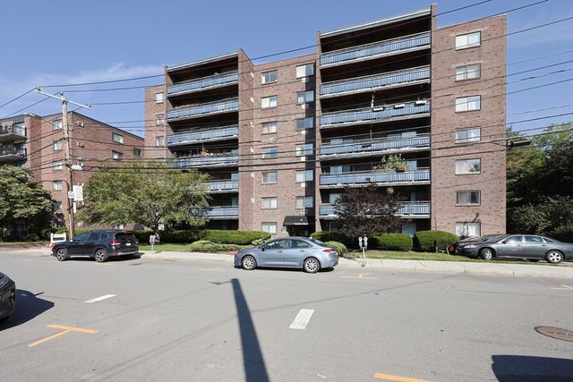 32 Whites E212, Watertown, MA 02472