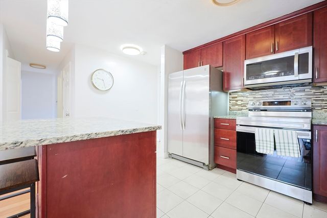 32 Whites E212, Watertown, MA 02472