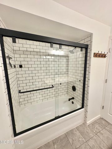 1624 Palmer Drive, Defiance, OH 43512