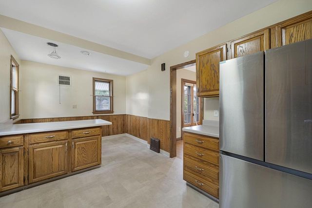7103 18th AVENUE, Kenosha, WI 53143