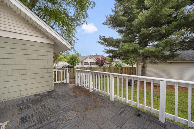 7103 18th AVENUE, Kenosha, WI 53143