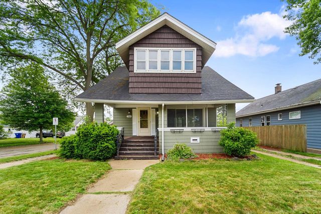 7103 18th AVENUE, Kenosha, WI 53143