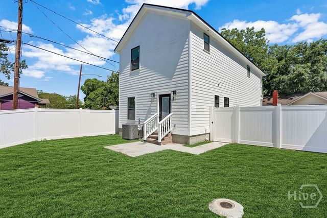 1005 E 35th Street, Savannah, GA 31401