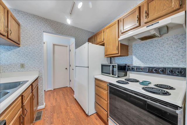 3372 Forest CT, Roanoke, VA 24018