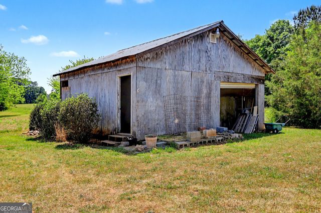 384 Colwell Road, Jackson, GA 30233