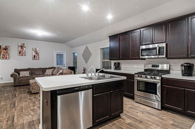 518 Poppy Field Court, Rosharon, TX 77583