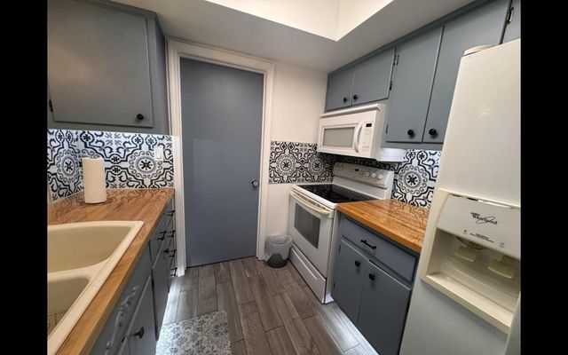 4212 NW 47th Street, Tamarac, FL 33319