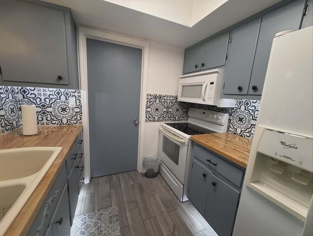 4212 NW 47th Street, Tamarac, FL 33319