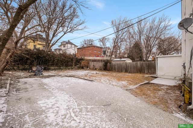 1138 S 30th Avenue, Omaha, NE 68105