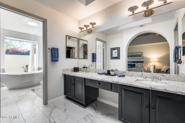 10593 E FANFOL Lane, Scottsdale, AZ 85258