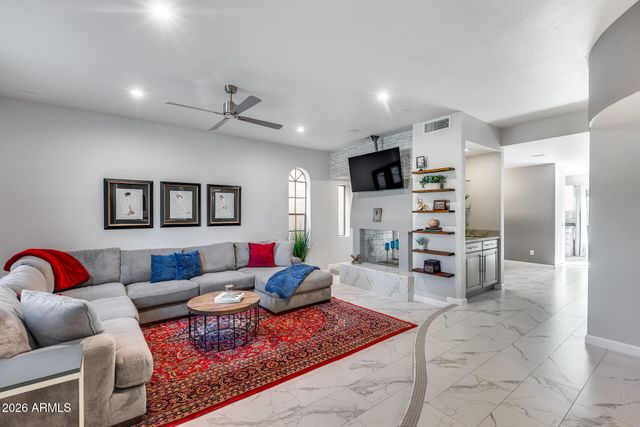 10593 E FANFOL Lane, Scottsdale, AZ 85258