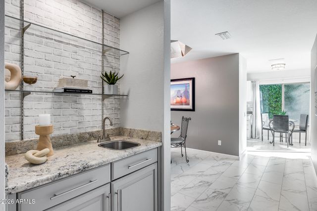 10593 E FANFOL Lane, Scottsdale, AZ 85258