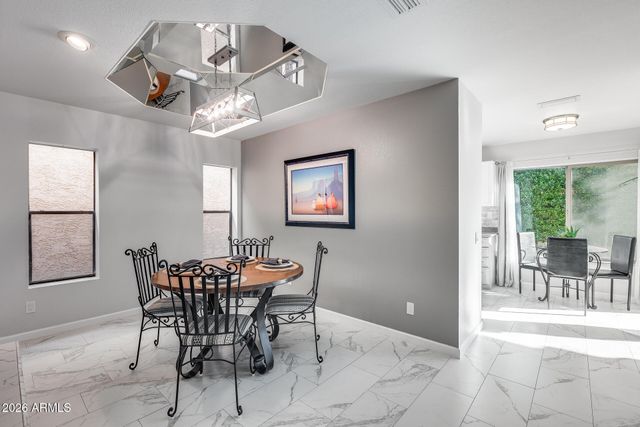 10593 E FANFOL Lane, Scottsdale, AZ 85258