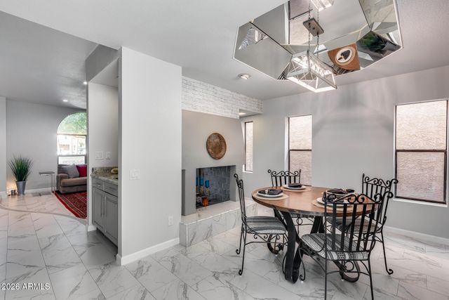 10593 E FANFOL Lane, Scottsdale, AZ 85258