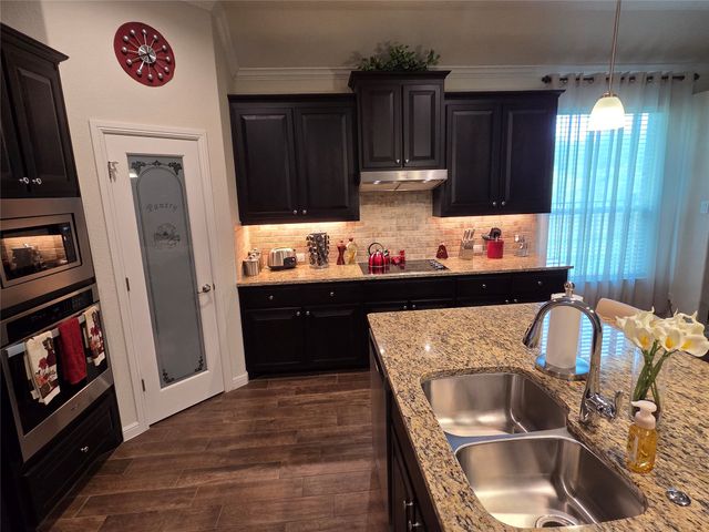 7802 Bella Way, Arlington, TX 76001
