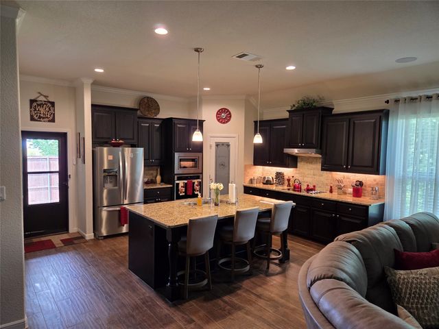 7802 Bella Way, Arlington, TX 76001