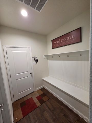 7802 Bella Way, Arlington, TX 76001