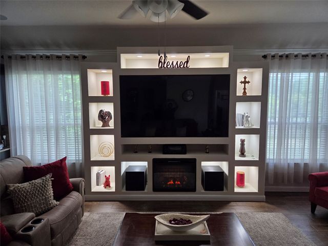 7802 Bella Way, Arlington, TX 76001