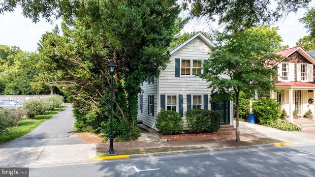 33 S HARRISON STREET, Easton, MD 21601