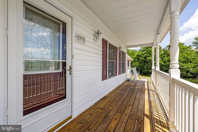 253 SYLVAN SPRINGS DR, Clear Brook, VA 22624