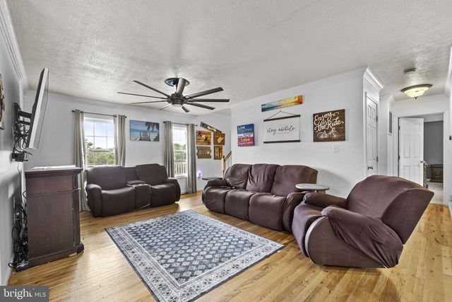 253 SYLVAN SPRINGS DR, Clear Brook, VA 22624