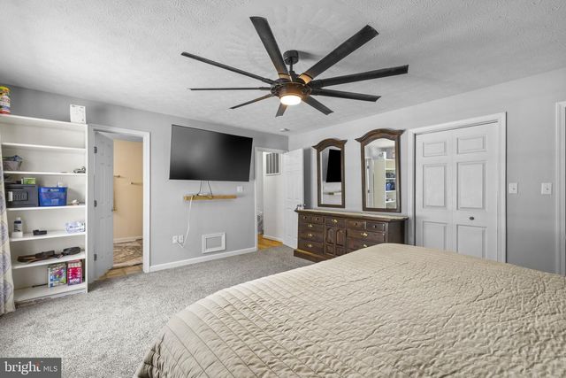 253 SYLVAN SPRINGS DR, Clear Brook, VA 22624