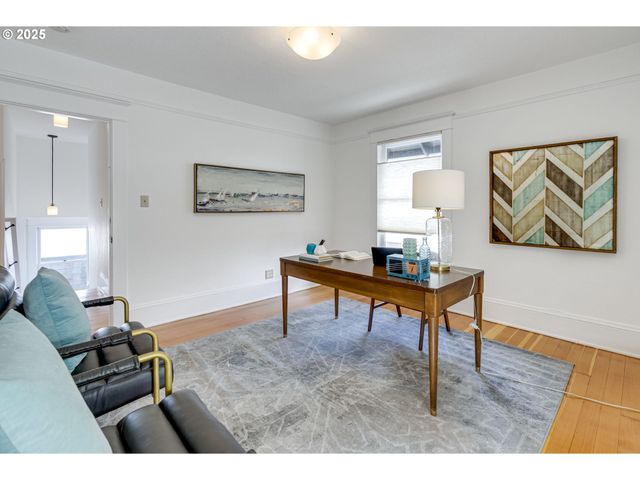 1825 Se 7TH Ave, Portland, OR 97214