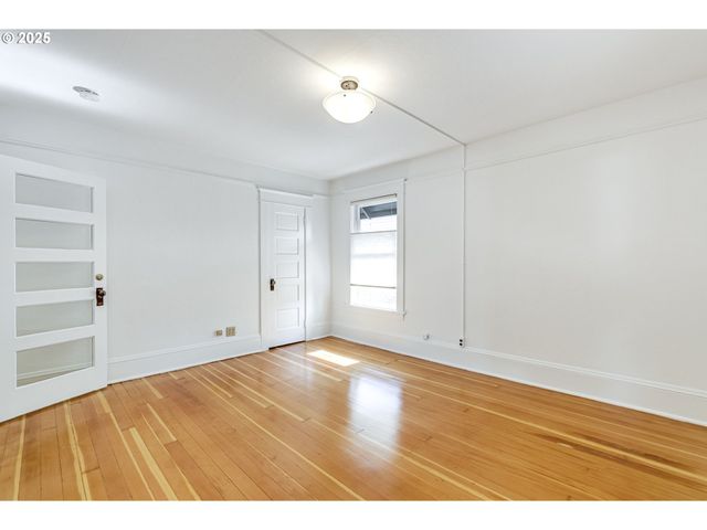 1825 Se 7TH Ave, Portland, OR 97214