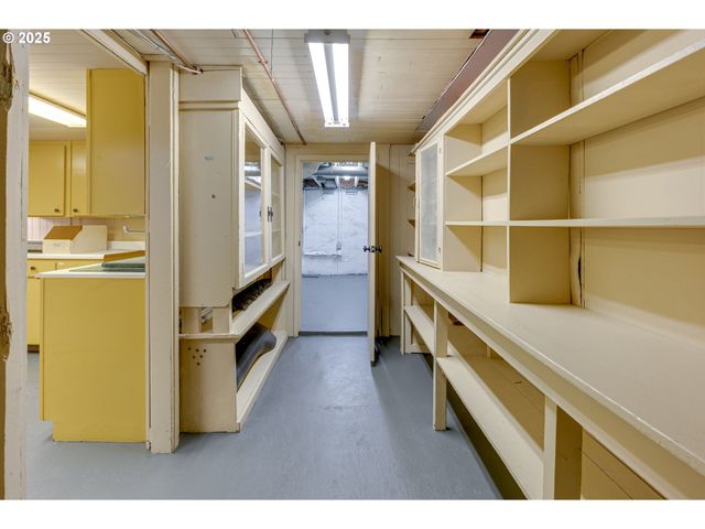 1825 Se 7TH Ave, Portland, OR 97214