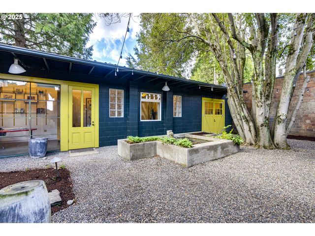 1825 Se 7TH Ave, Portland, OR 97214